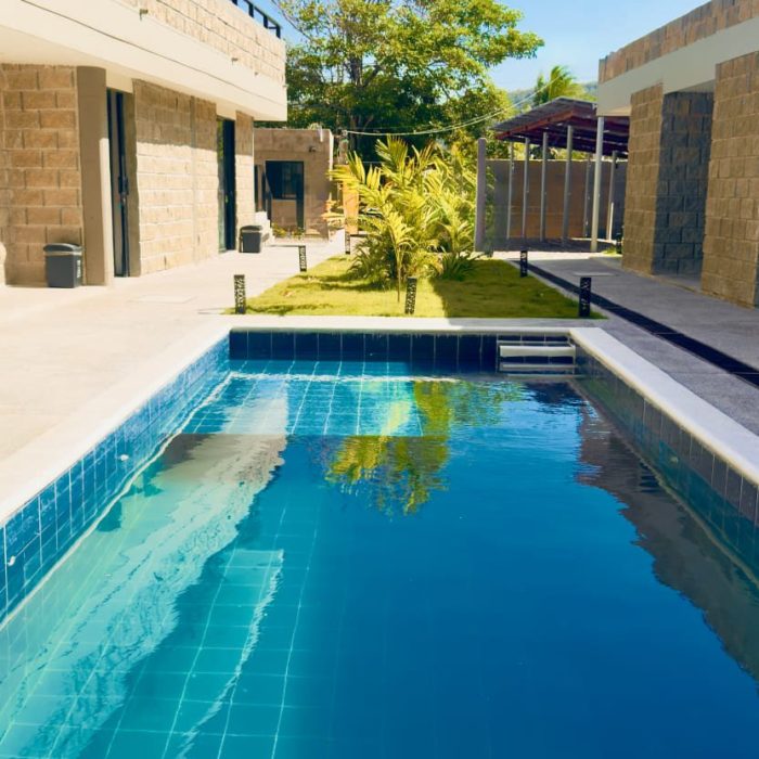 villa-pio-pool-luxury.jpg